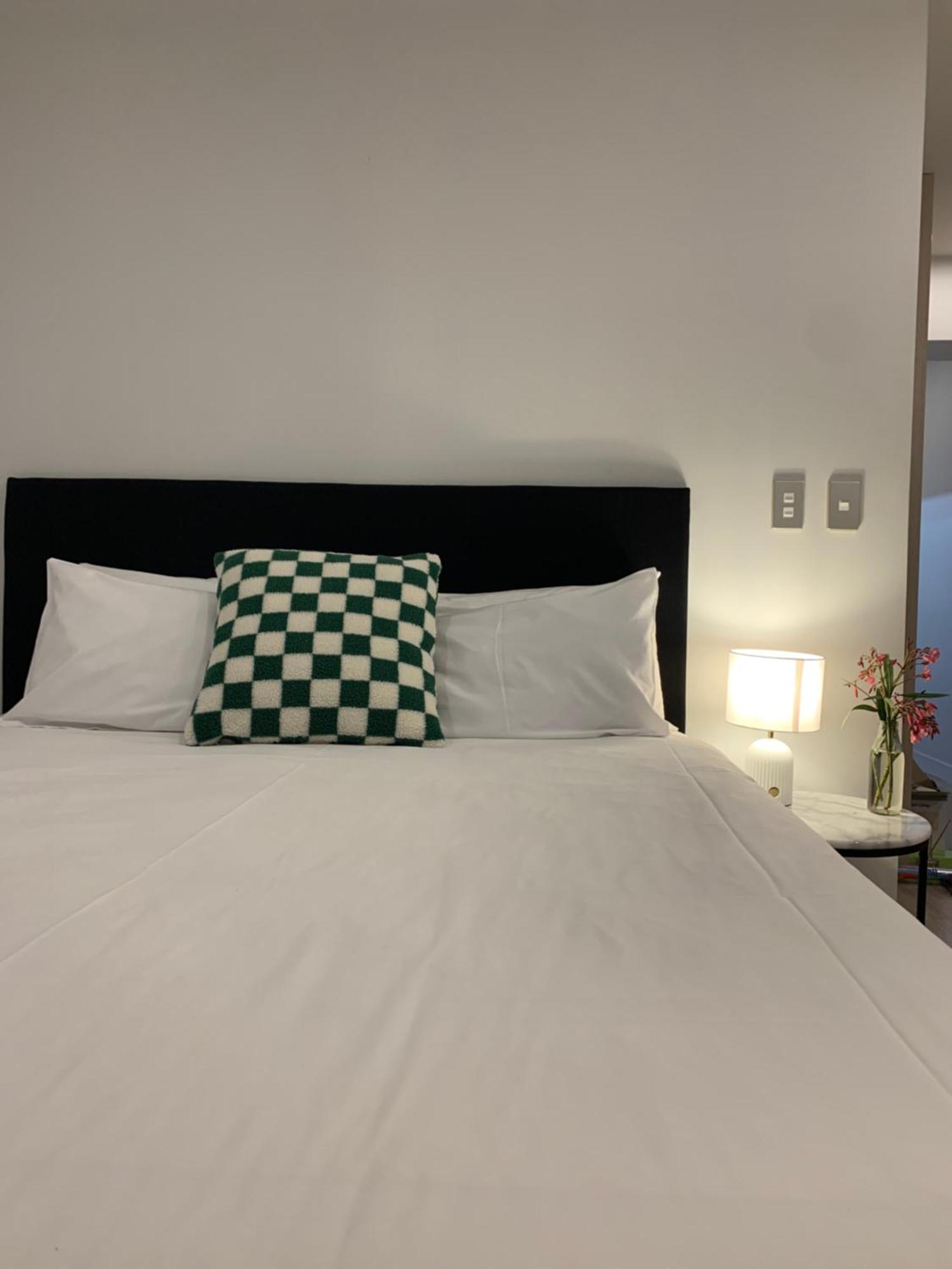 Sky Stars Essential Reserve Auckland Exterior foto